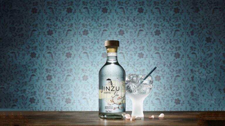 Gin Jinzu: eleganza inglese dal sentore orientale