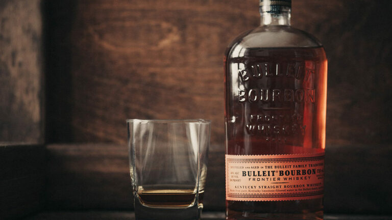 Bulleit Bourbon Frontier Whiskey: la tradizione Americana da medaglia d’oro